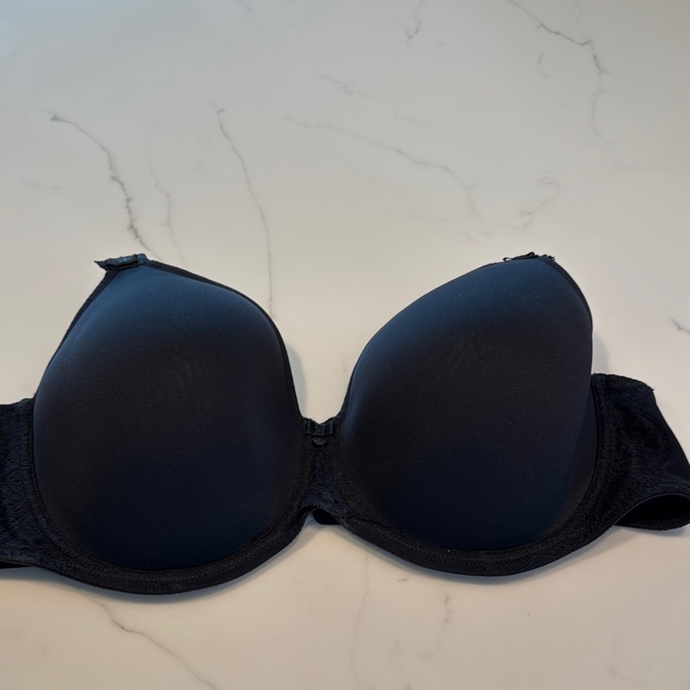 Black Molded Cup Bra with Underwire Support